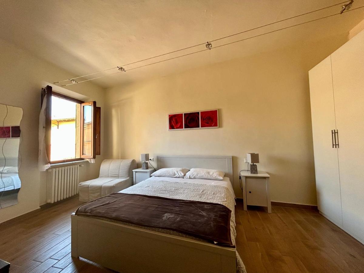 Apartment Nel Centro Della Citta Pistoia Exterior foto